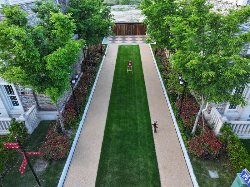 Stanford Garden - image 3