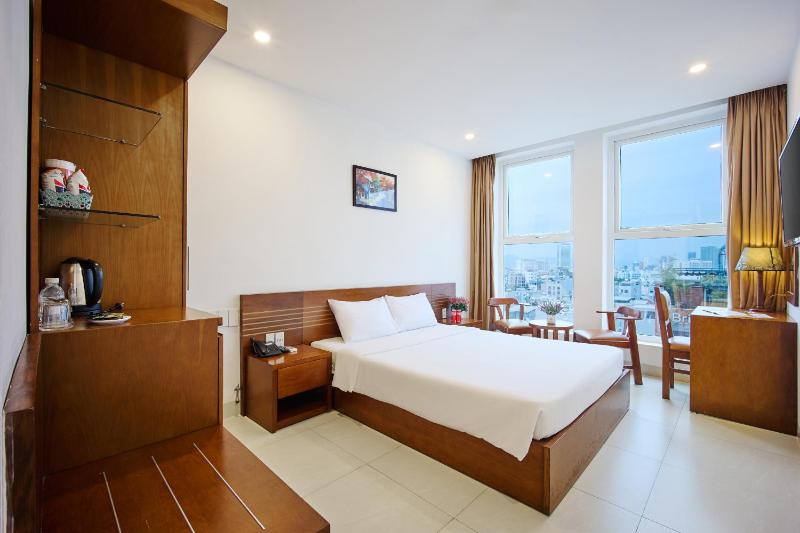 Golden Light Da Nang Hotel by Elite24 - image 7