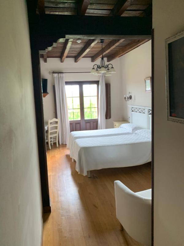 Double Room with Balcony image 1