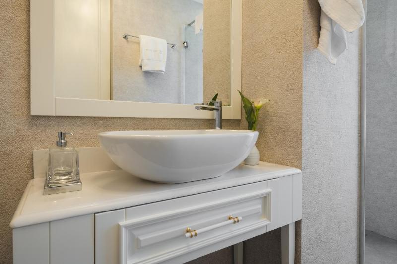 Vissi d'Arte Serviced Apartments - image 9