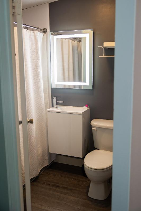 Double Room image 3