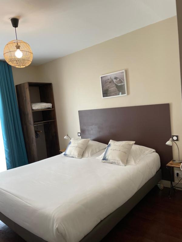 Double Room - Disability Access image 4