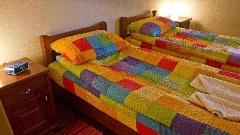 One-Bedroom Apartment image 2