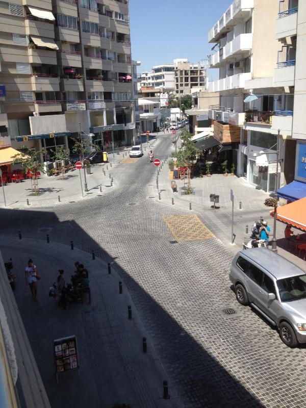 Les Palmiers Petrou Apartments - image 14