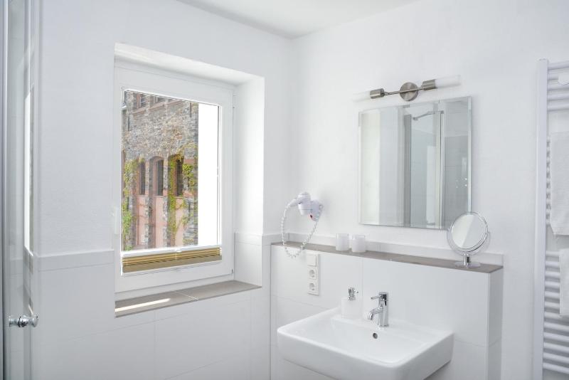 Standard Double Room image 2