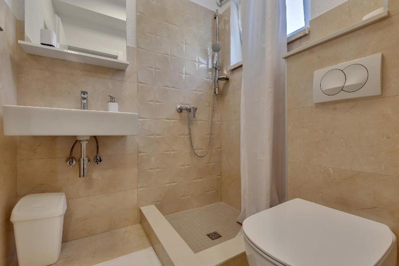 Family friendly apartments with a swimming pool Podgora Makarska - 11937 - image 3