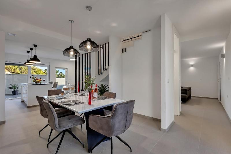 Family friendly apartments with a swimming pool Podgora Makarska - 11937 - image 6
