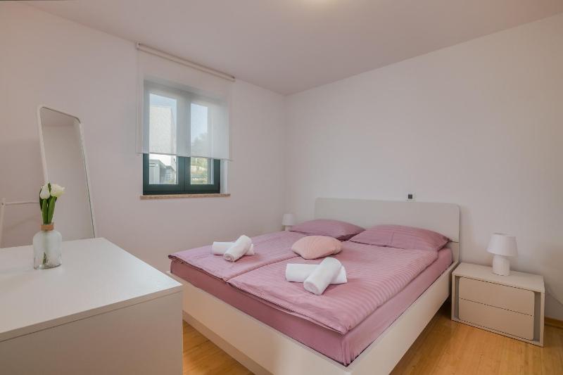 Apartments by the sea Turcic Krk - 23084 - image 26