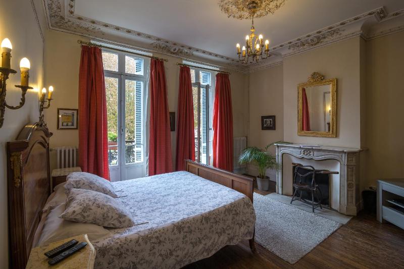 Superior Double Room image 1