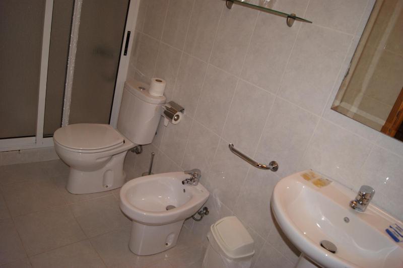 Double or Twin Room without Sea View image 2