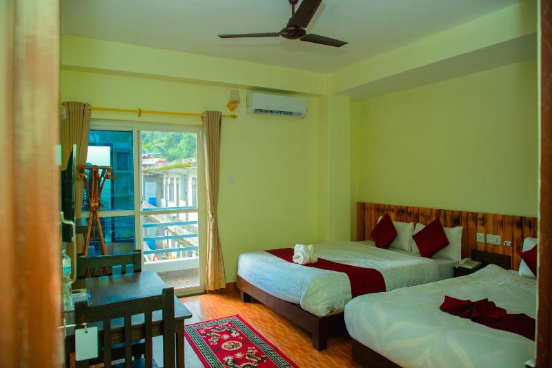 Hotel Pokhara Suites - image 7
