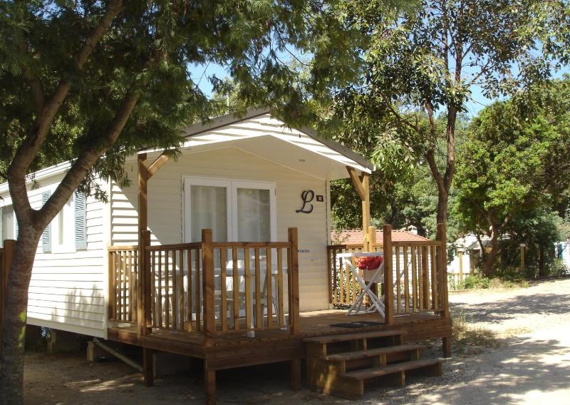 One-Bedroom Cottage image 1