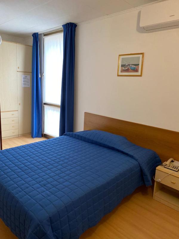 Single Room image 1