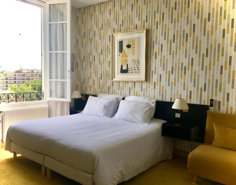 Superior Double Room image 1