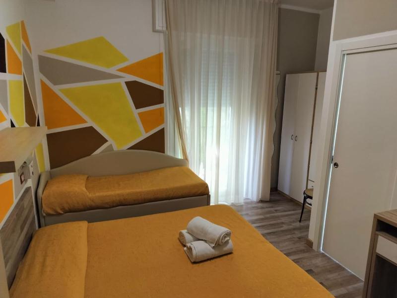 Triple Room image 3