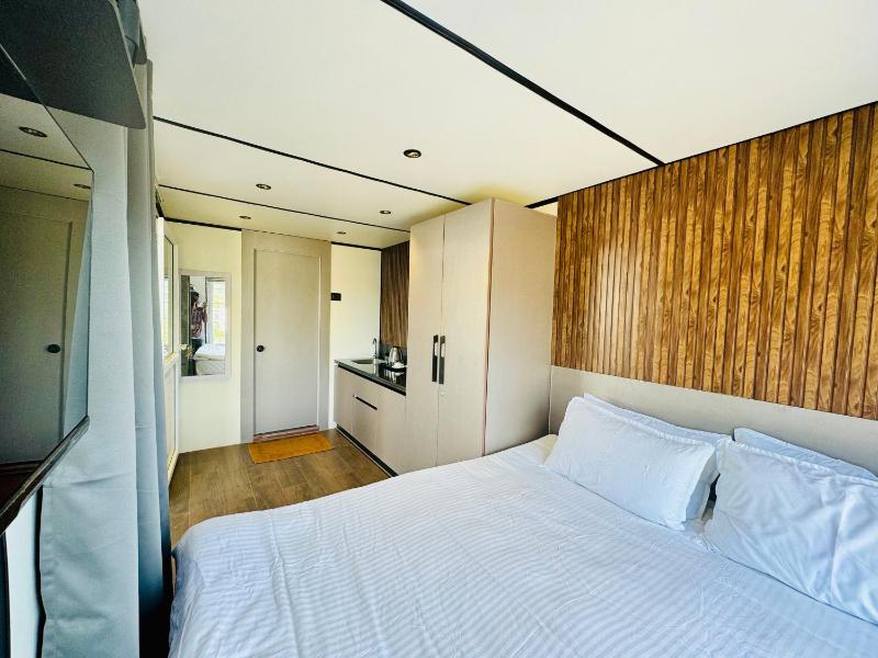 The Jade Highlands Mountain View Cozy container 2bhk villa - image 5