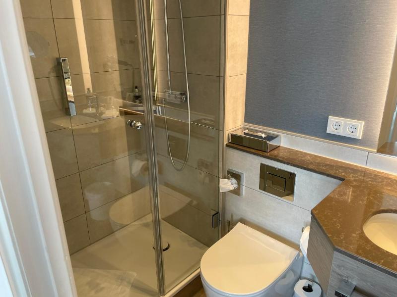 Comfort Double Room with Sea View image 3