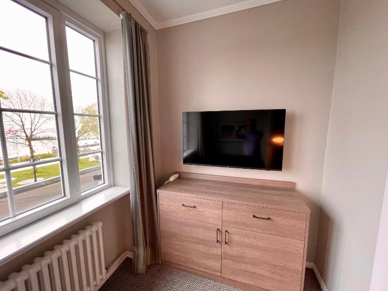 Superior Double Room with Sea View image 4
