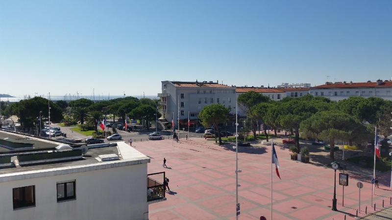 Crystal Hotel - image 18