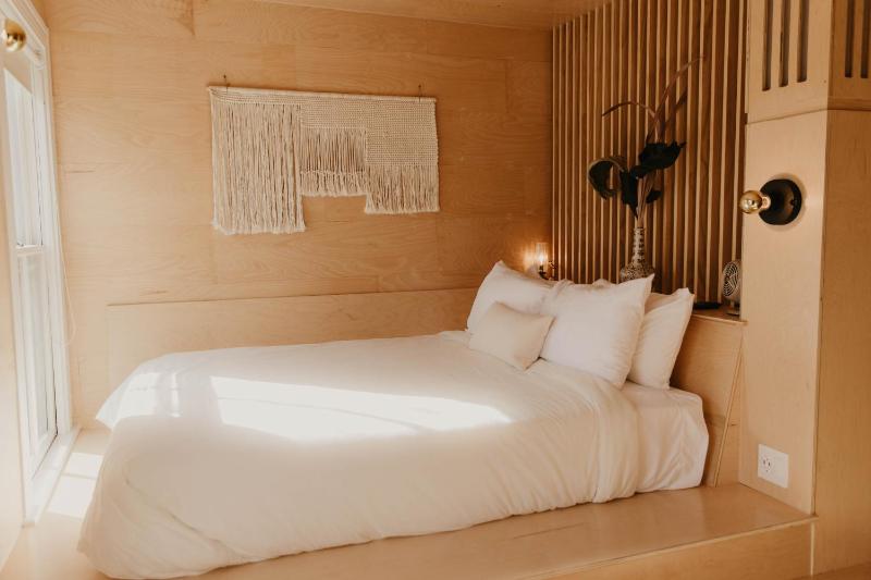 Superior Queen Room image 2
