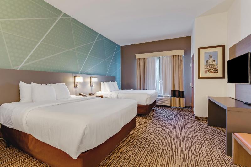 Suite with Two Queen Beds - Accessible/Non-Smoking image 4