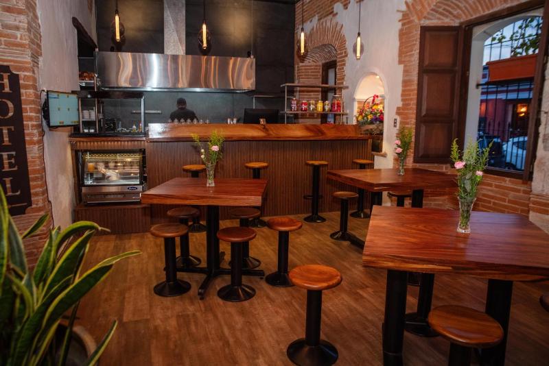 Naif Boutique Hotel - image 8