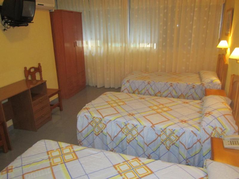Triple Room image 2