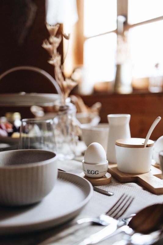 Comfort One-Bedroom Apartment image 4