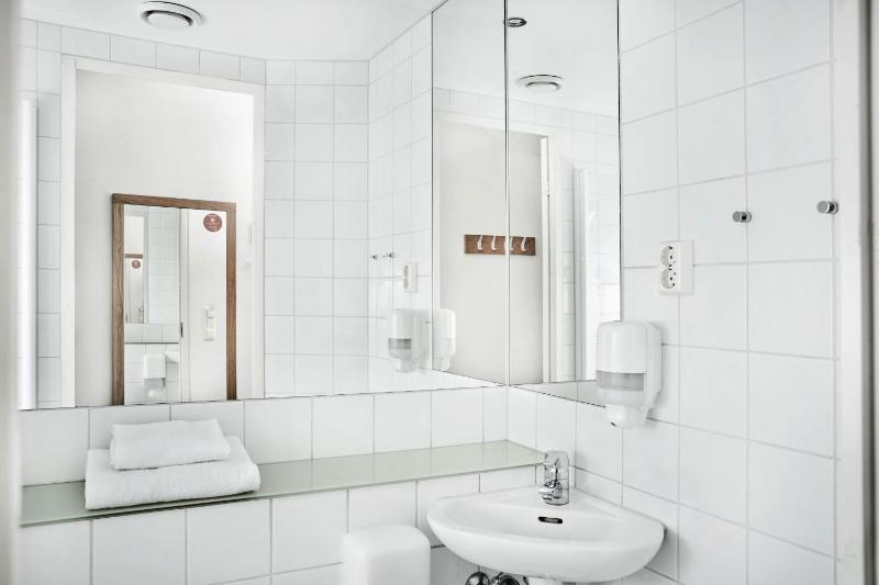 Superior Double Room image 4