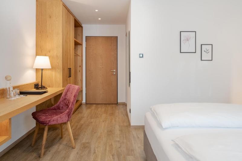 Superior Double Room image 4