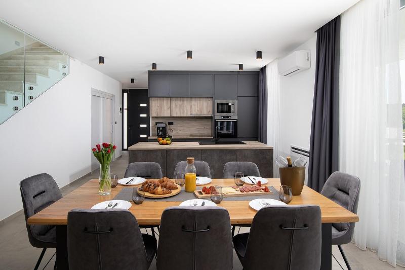 Villa Infinity Gem - managed by Travel Istria - image 5