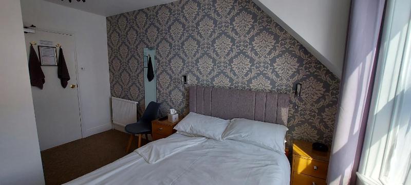 Double Room image 1