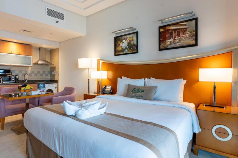 Studio Apartment image 4