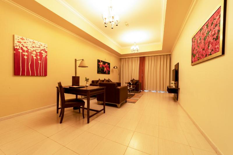 Deluxe One Bedroom Apartment with Balcony image 1