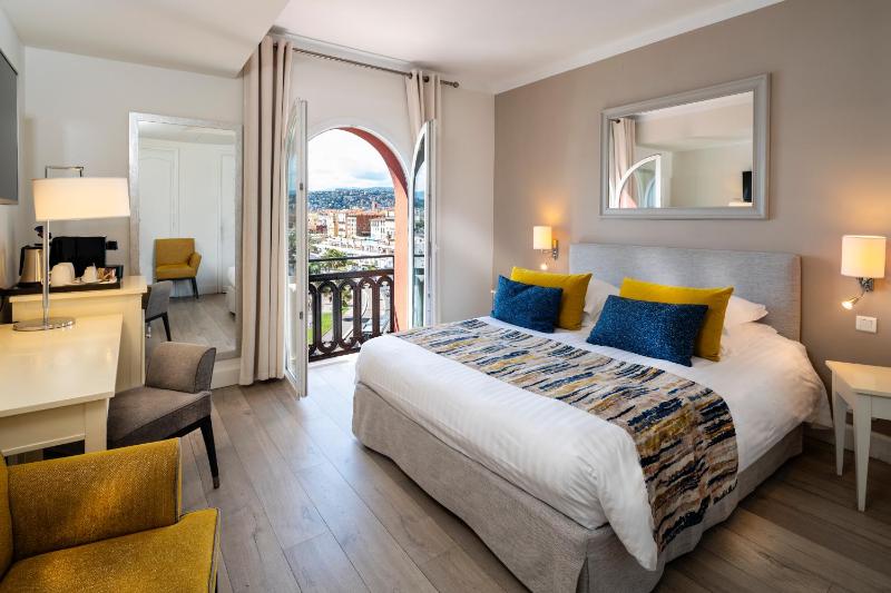 Tradition Double Room  with Sea View image 3