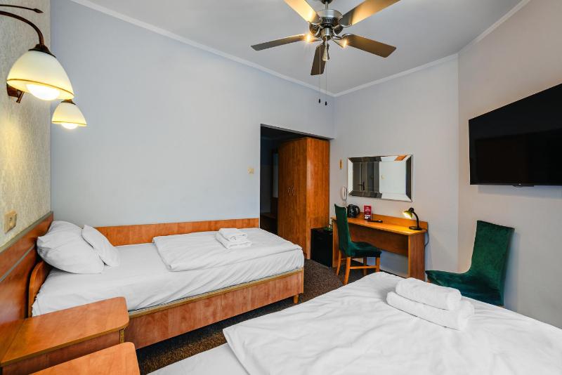Hotel Bristol - image 30