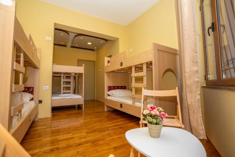 Terrace Hostel & Lounge Bar - image 3