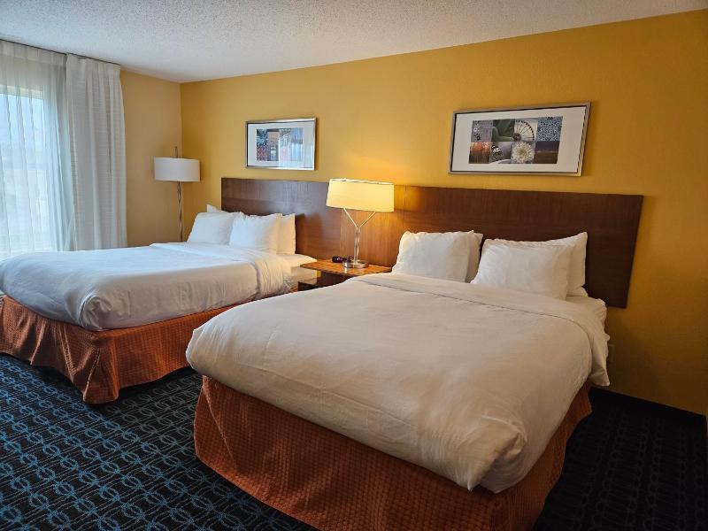 Standard Double Room with Two Double Beds - Non Smoking image 3
