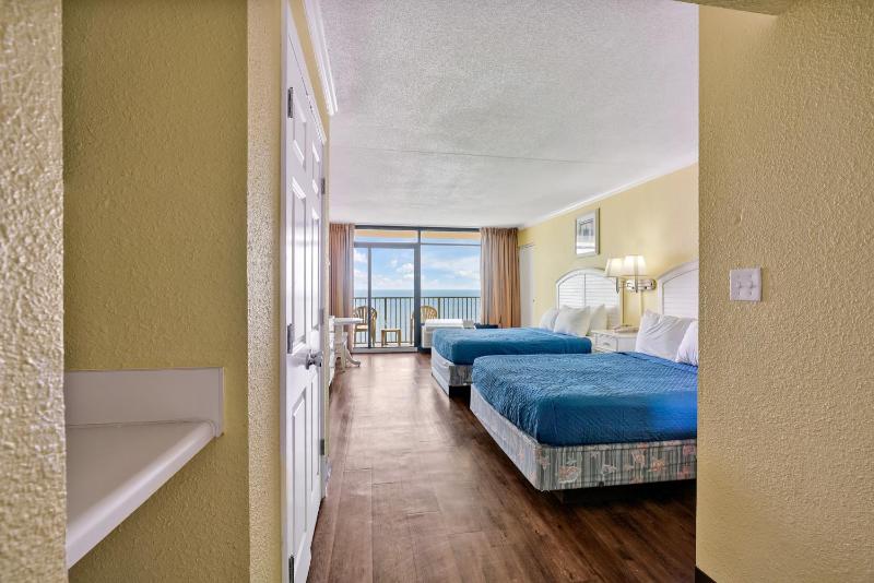 Standard Oceanfront Room image 2