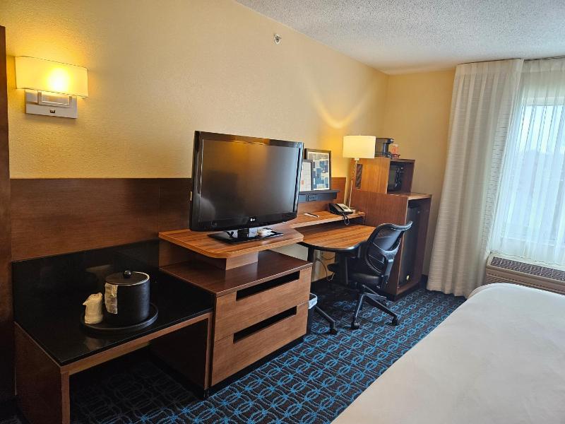 Standard King Room - Non Smoking image 3