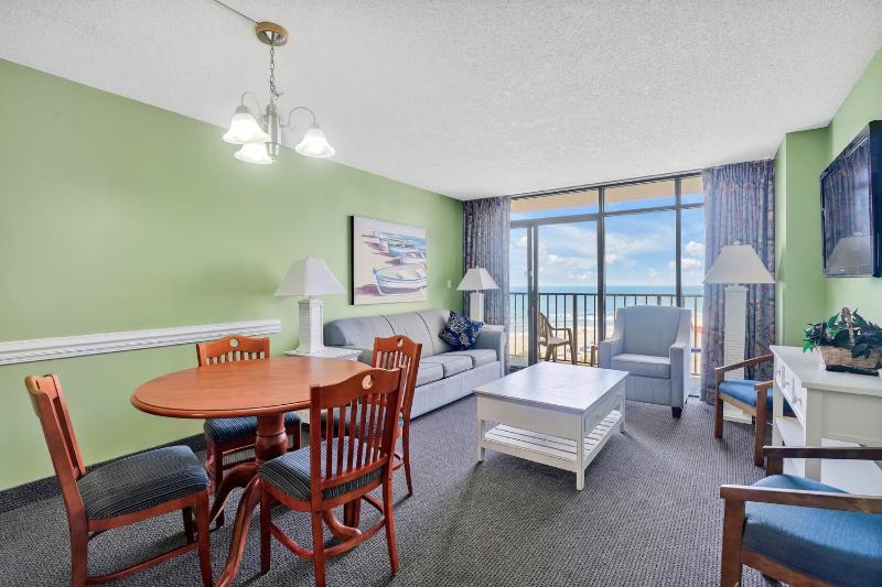 Two-Bedroom Suite with Ocean View image 3