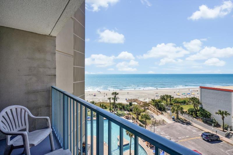 Two-Bedroom Suite with Ocean View image 4