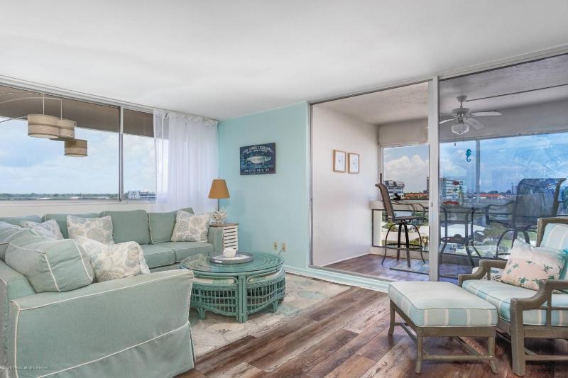 Palm Bay Club 7th-Floor Oceanfront Condo on Private Beach - image 9