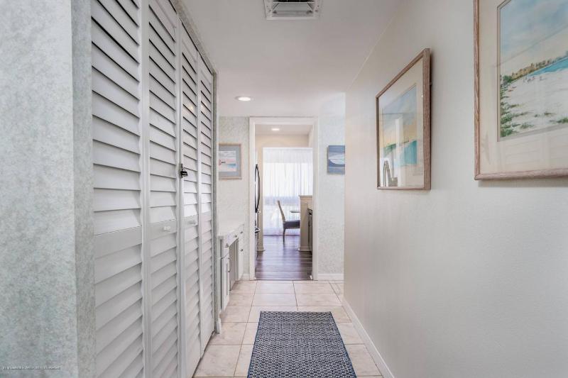 Palm Bay Club 7th-Floor Oceanfront Condo on Private Beach - image 11