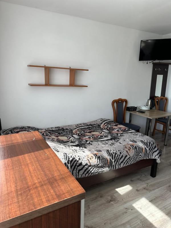 Triple Room with Bathroom image 4