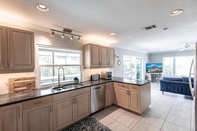 Siesta Key Island Rentals - image 12
