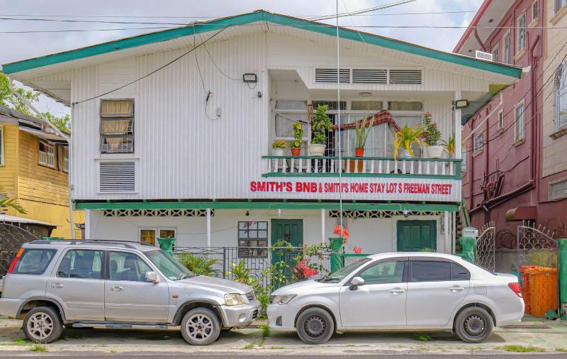 SMITH'S HOMESTAY - image 3