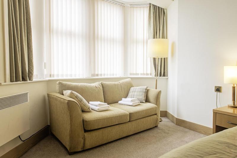 Family Room with Sea View (2 Adults + 2 Children) image 4