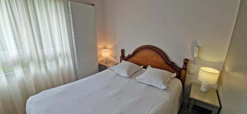 Double Room image 3