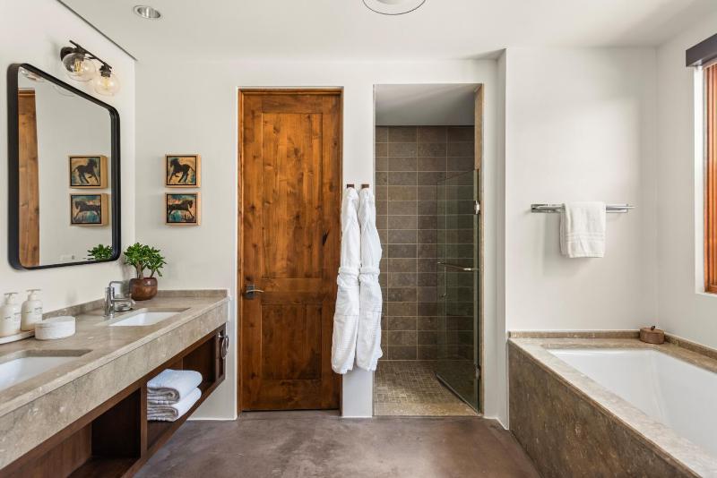 Rancho One Bedroom Suite  image 3